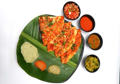 GHEE PODI ONION UTTAPAM