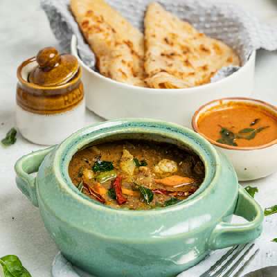 [SPICY] Parottas & Karaikudi Vegetable Curry