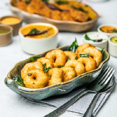 [WITHOUT SAMBAR] Medu Vadai [13 Pcs BITE SIZED]