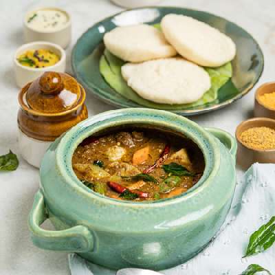 [SPICY] Idlis & Karaikudi Vegetable Curry