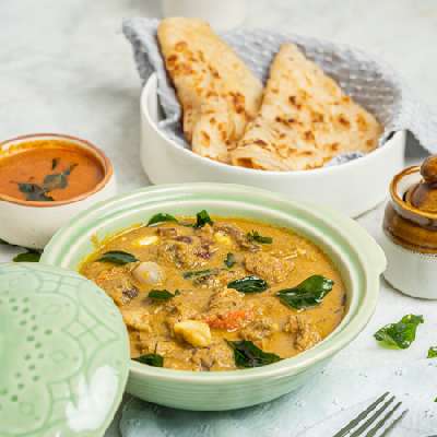 [MILD] Parottas & Madurai Chicken Curry