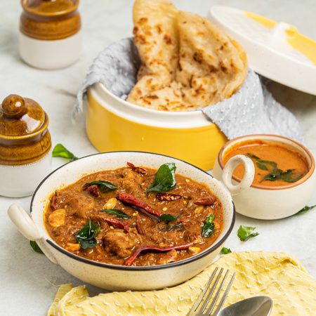 [SPICY] Parottas & Chicken Sukka Curry
