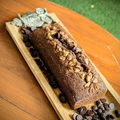 Chocolate Chip And Walnut Tea Cake (450g)