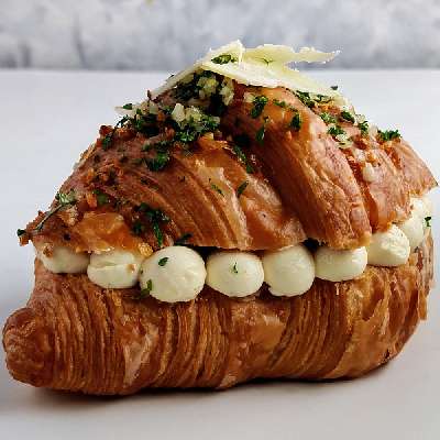 Korean Garlic Croissant
