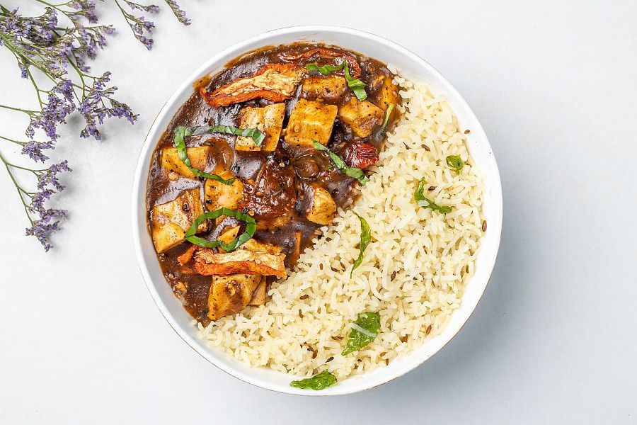 Grilled Pepper Chicken With Herbed Rice Bowl