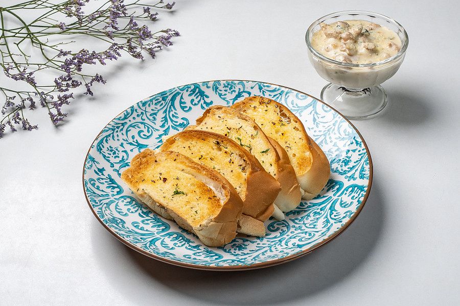 Herbed Chicken On Toast