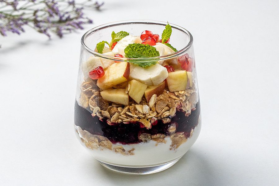 Blueberry & Yoghurt Parfait