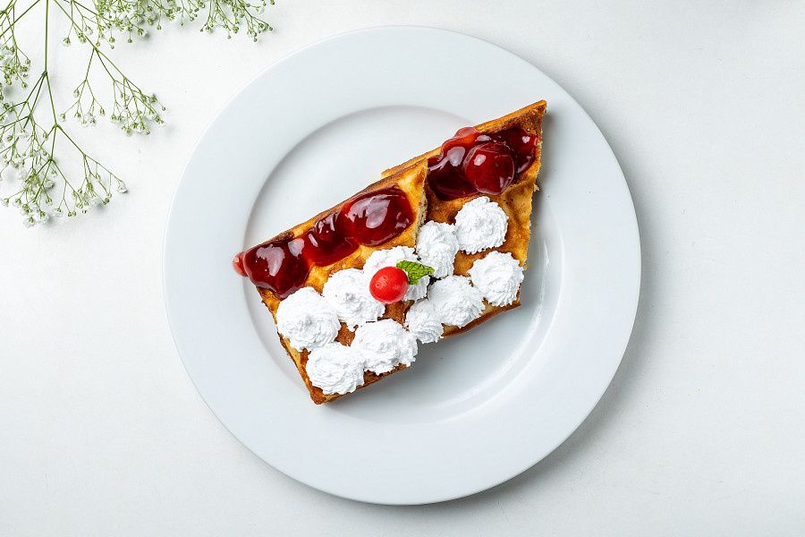 Raspberry & Cream Waffles(4 Pcs)