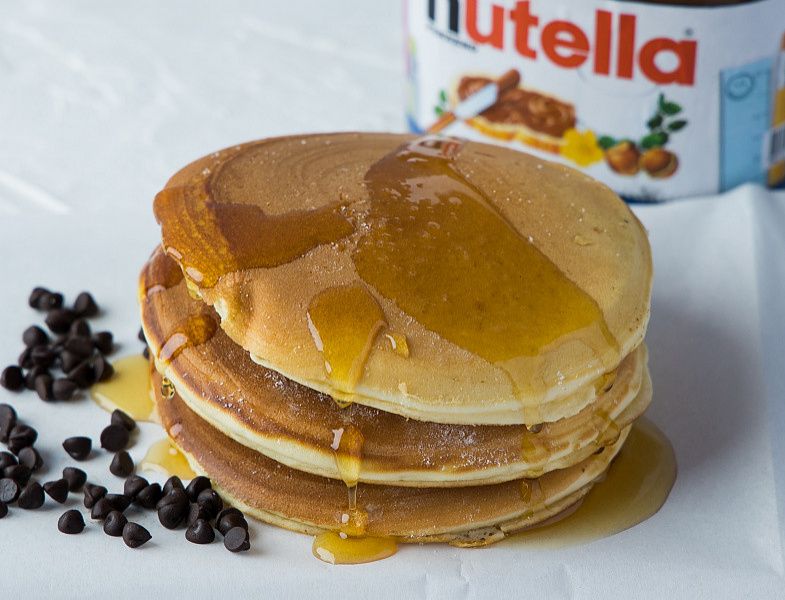 Nutella Stuffed Pancakes With Maple Syrup(3 Pcs)