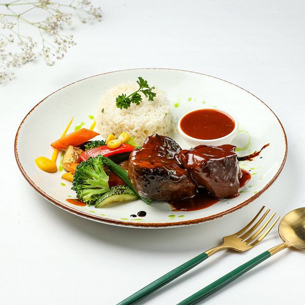 Seared Buff Tenderloin In BBQ Sauce