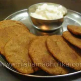 4 Pcs. Kuttu Atta Kachori With Curd & Chutney