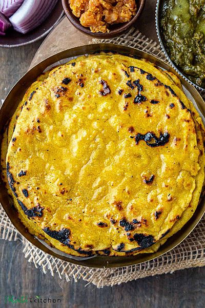 Makki Ke Atte Ki Roti (2 Pcs)