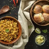 Paneer Bhurji Pav - High Protein