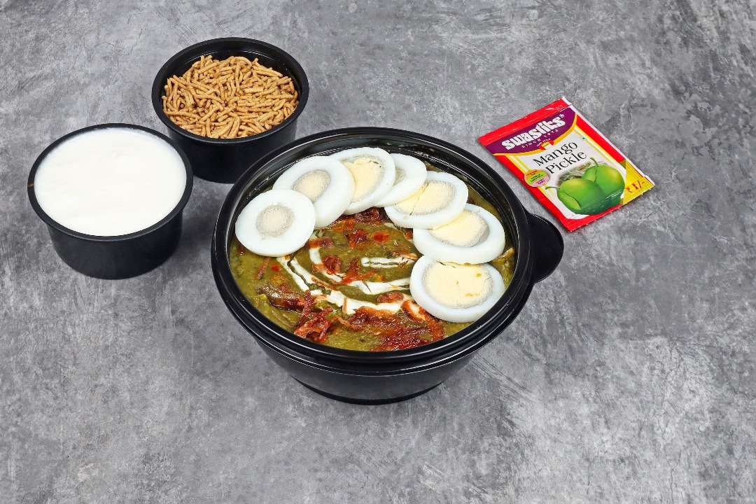 Egg Palak Chicken Khichdi - Protein Rich