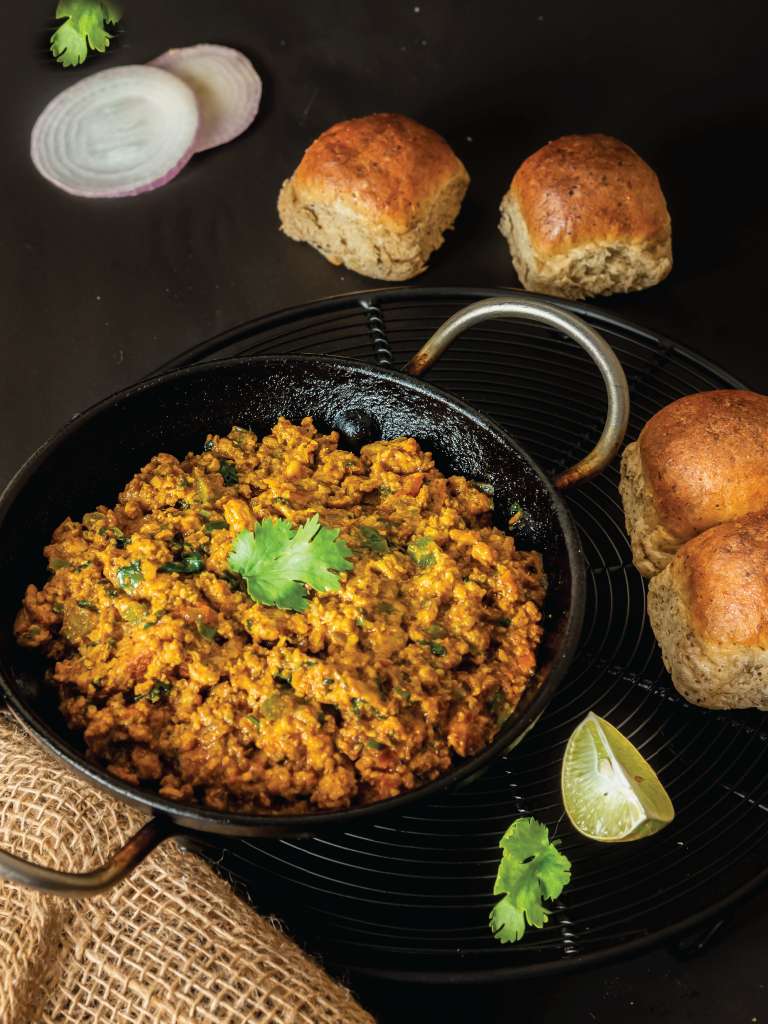 Chicken Keema Pav (4 buns) - 55g Protein Chef Pro Meal