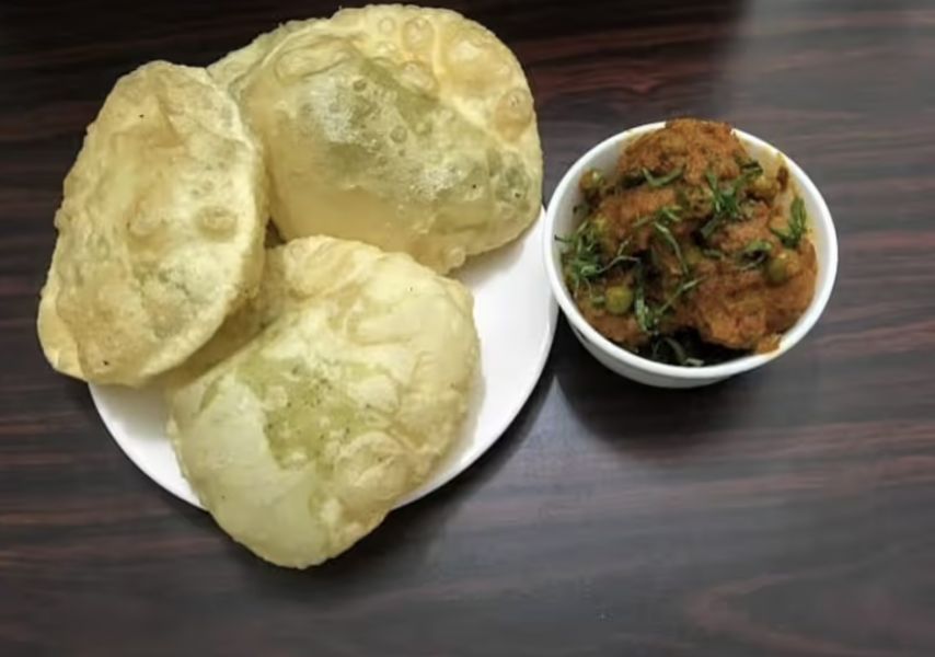3pc Koriashutir Kachori Aloo Dum