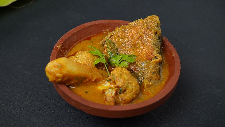 Katla Jhol Alu Diye