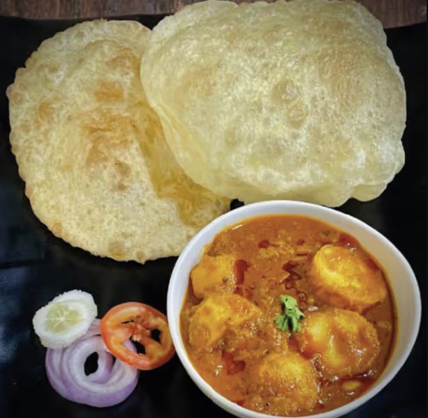 Radhaballavi (3pc) Aloo Dum Combo