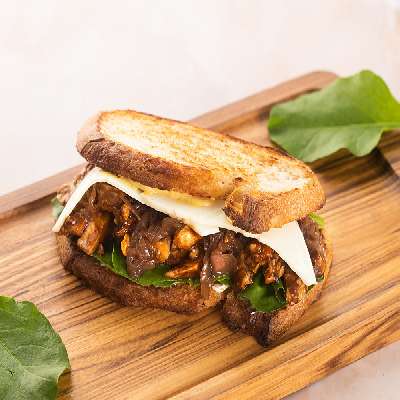 Smoky BBQ Chicken Sandwich