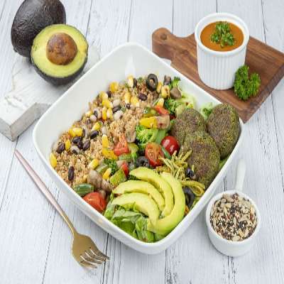 The Mexican Bowl - Quinoa Falafel