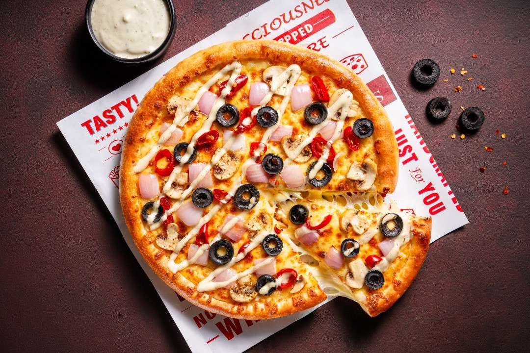 Mediterranean Garlic White Sauce Blast