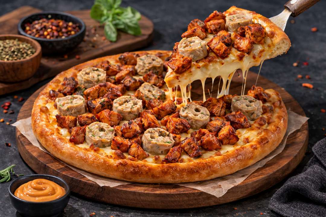 Chicken Kong Cheese Burst Pizza