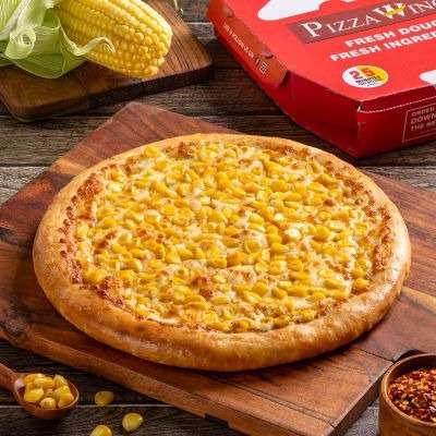 Cheese And Corn Pizza With Cheesy Dip