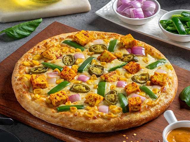Urban Tandoori Pizza-Medium
