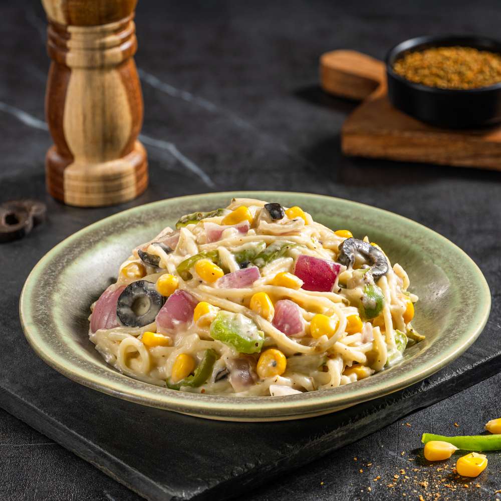 Spaghetti Veg White Cheese Pasta