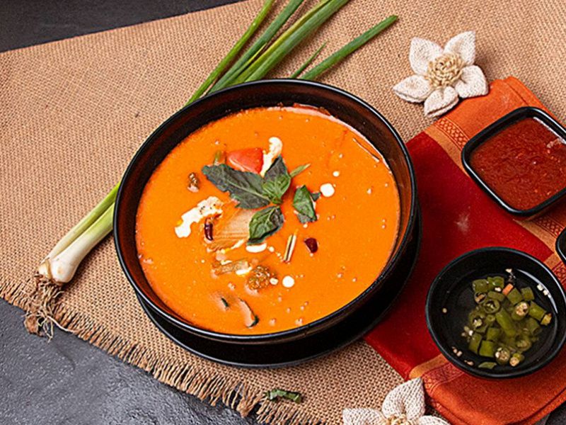 Thai Red Curry Chicken | Steamed Rice