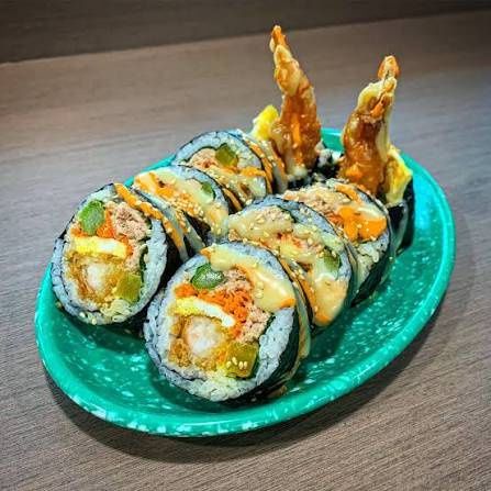 Crispy Katsu Prawn Kimbap (10 Pcs)