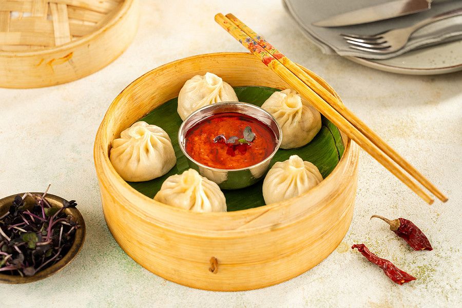 Veg Steamed Momos (6 Pcs)