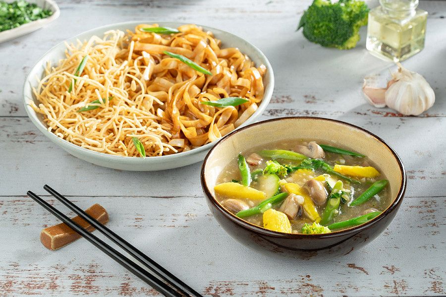 Cantonese Drunken Noodles Veg.