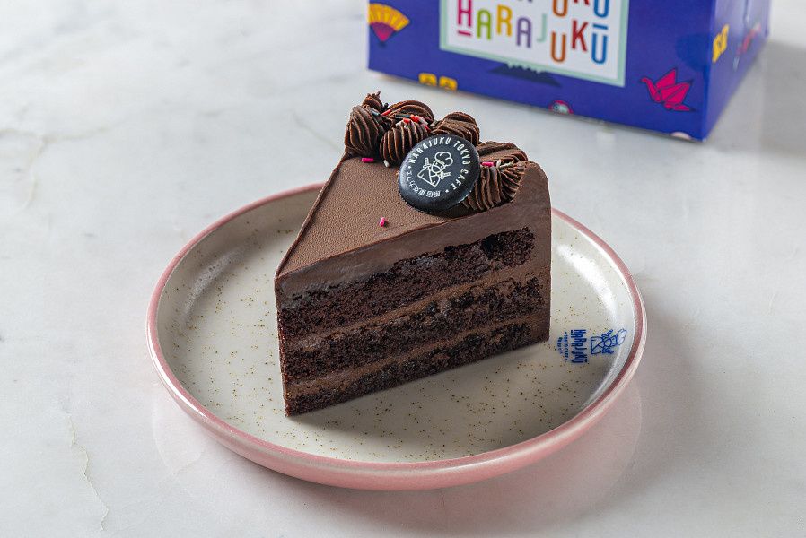 Old Fashioned Chocolate Cake Slice GultenFree