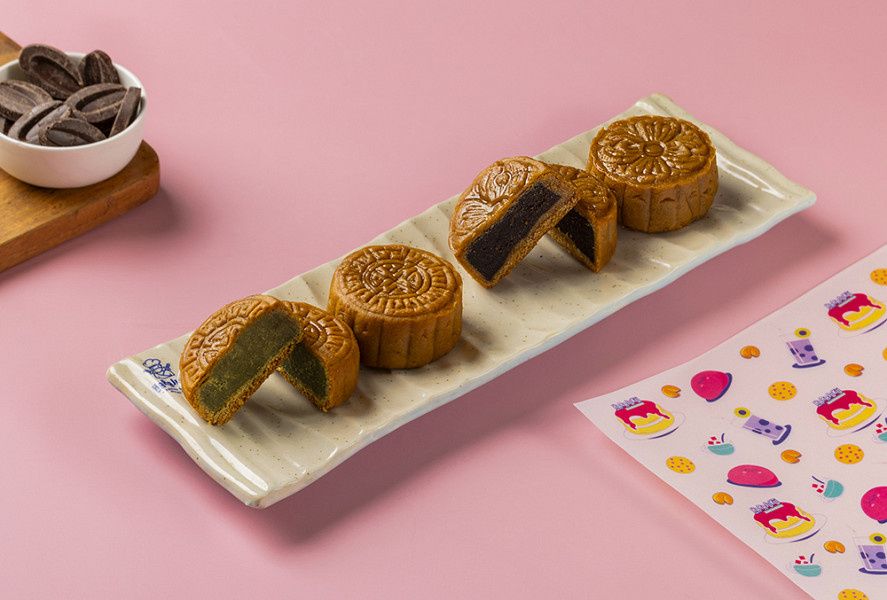 Japanese Brownie Moon Cake