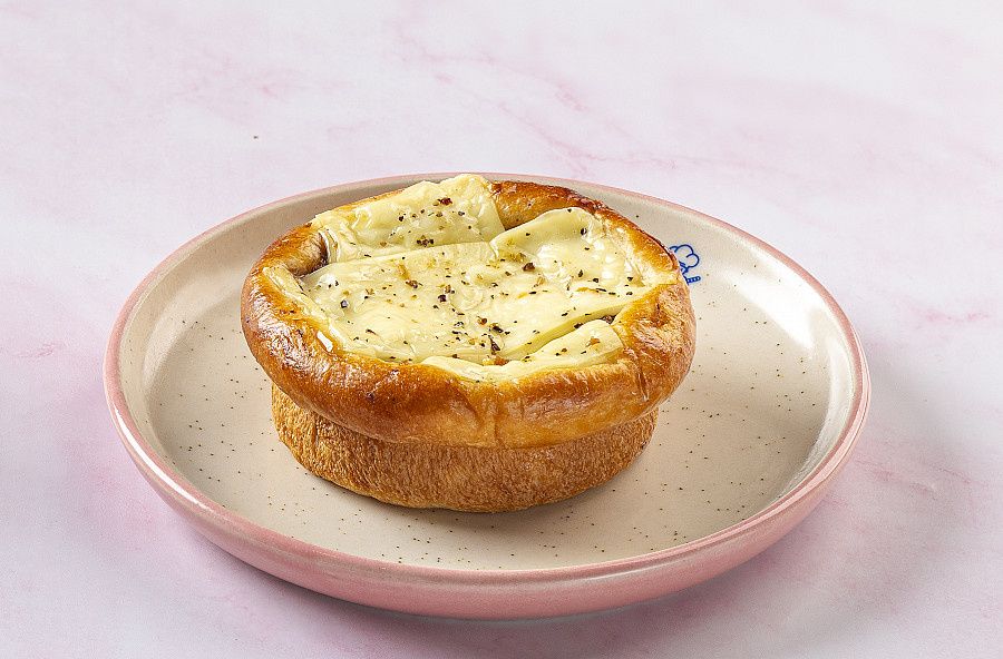 Peri Peri Mushroom Corn & Cheese Bun