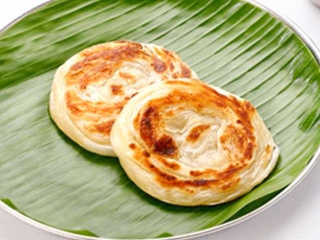 Pondy Rolex Coin Sugar Parotta (2 pcs)