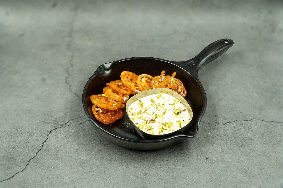 Desi Ghee Jalebi With Rabdi