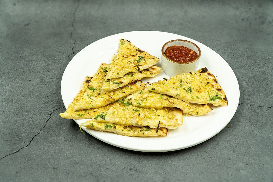 Garlic Cheese Naan