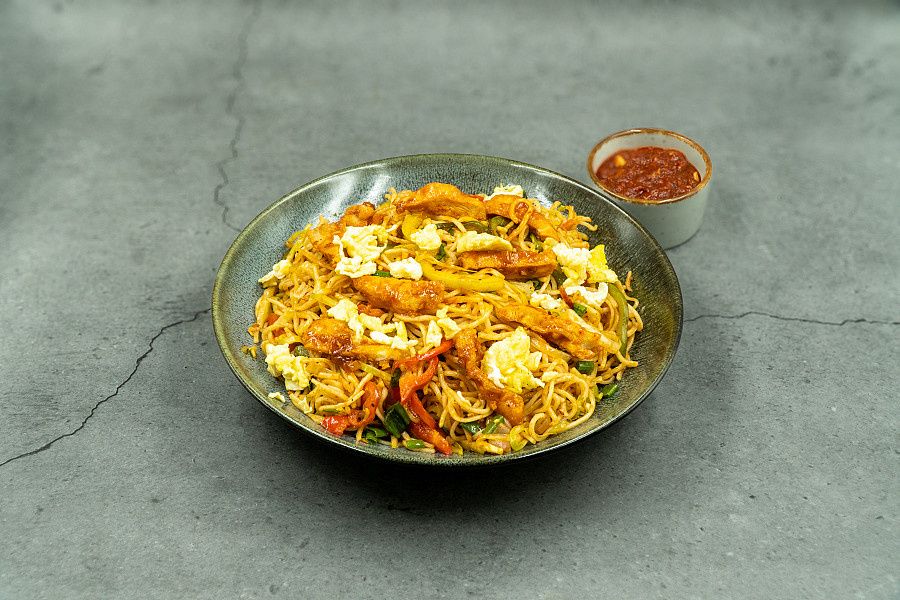 Chicken Schezwan Noodles