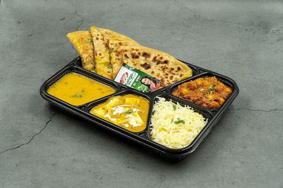 Aloo Paratha Thali
