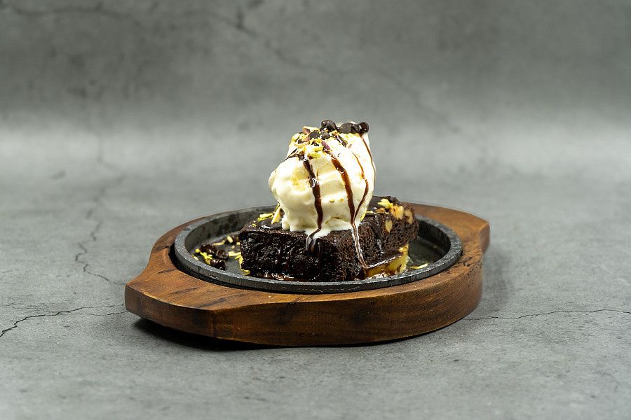 Sizziling Brownie