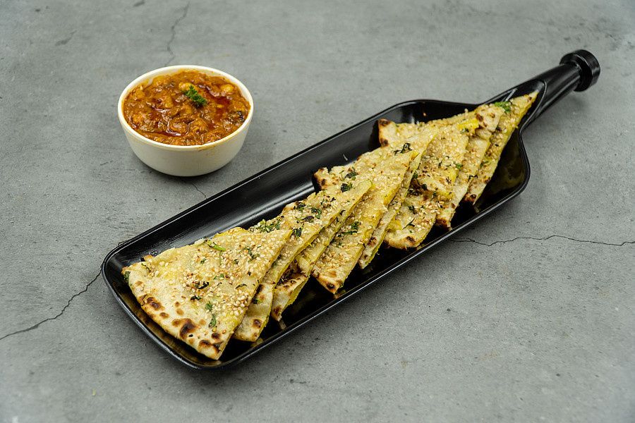 Aloo Kulcha + Pindi Chole