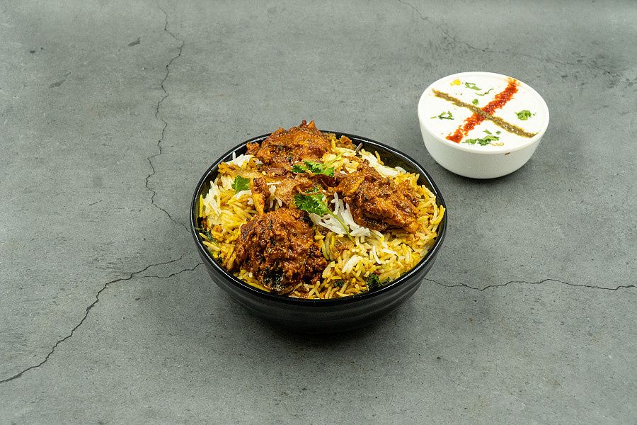 Chicken Tikka Biryani (Boneless)
