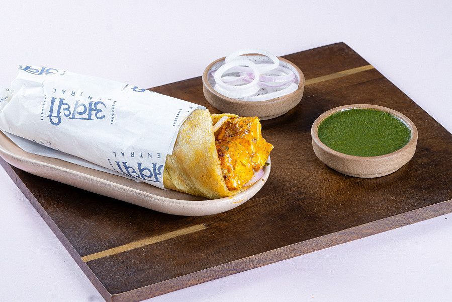 Paneer Makhni Roll