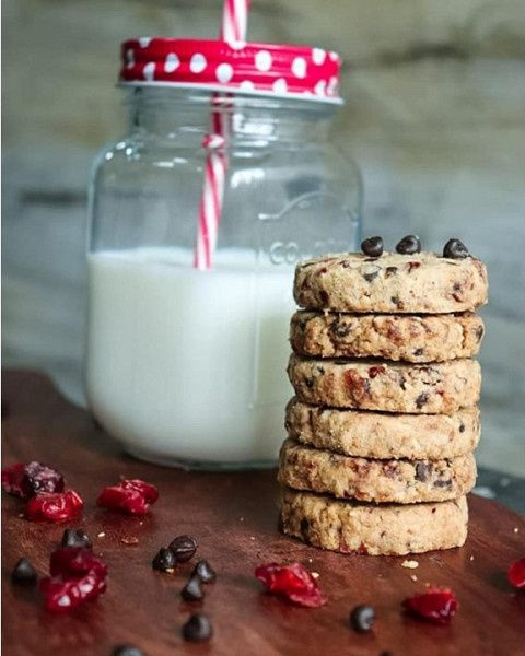 Cranberry Oatmeal Cookies