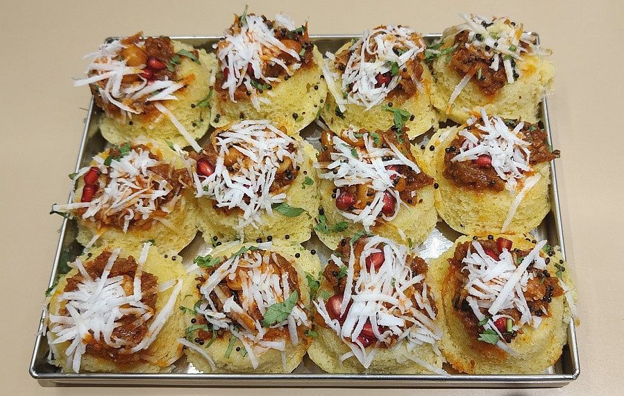 Dabeli Dhokla