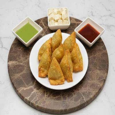 Frozen Paneer Samosa