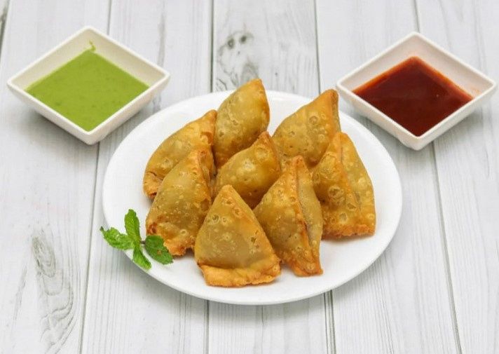 Frozen Paneer Samosa
