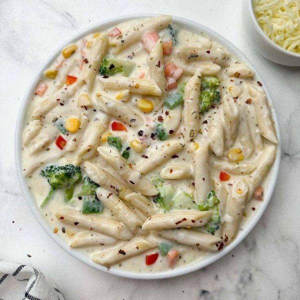 White Sause Pasta
